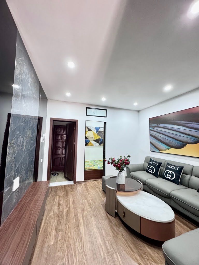 BÁN NHÀ TT PHƯƠNG MAI - ĐỐNG ĐA - 65M² - 2 TỶ HƠN - SỔ ĐỎ CHÍNH CHỦ - Ảnh 1